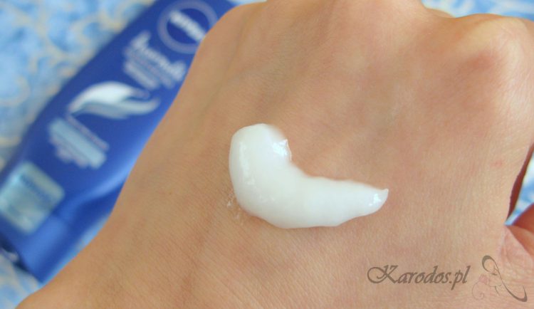 Nivea Hairmilk, Mleczna odżywka do włosów normalnych Nivea Hairmilk, Mleczna odżywka do włosów normalnych